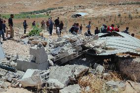 Demolishing Home and Barn in Hebron - West Bank