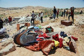 Demolishing Home and Barn in Hebron - West Bank