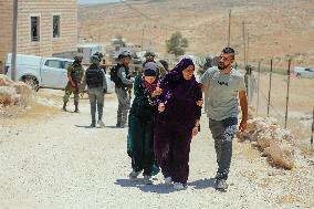 Demolishing Home and Barn in Hebron - West Bank