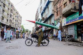 Hyderabad Rally Supports Pakistan Military