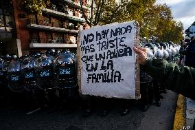 Retirees Protest Clashes With Police Outside National Congress - Buenos Aires
