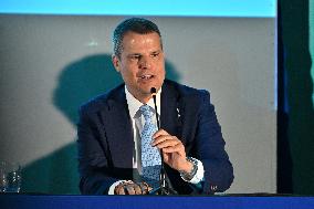 Presentation Of 38th Edition Of Louis Vuitton And America's Cup Trophies - Italy