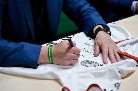 Autograph session of Andrii Shevchenko, Oleh Blokhin and Ihor Belanov in Lviv