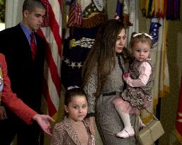 Bush Names Kerik as Secretary for Homeland Security