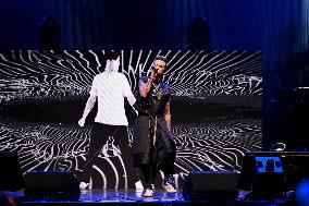 Billy Crawford Performs At The L Olympia - Paris