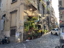 Tourist from Padua Killed by Falling Statuette in Naples