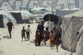 Gaza Displacement Crisis Worsens