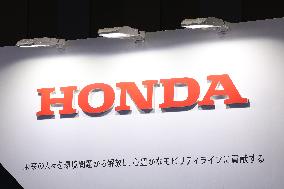 Honda signage and logo
