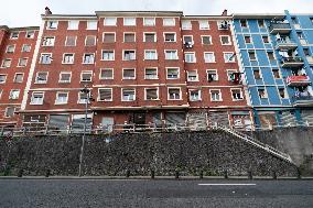 Man Kills 13-Year-Old Daughter Then Himself in Bilbao
