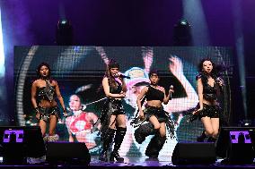 Starseed Z Performs At The Olympia - Paris