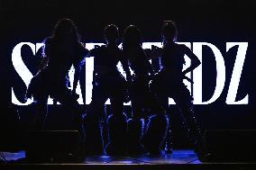 Starseed Z Performs At The Olympia - Paris