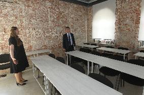 French Ambassador Gael Veyssiere visits language center in Dnipro