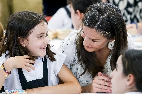 Queen Letizia At 84th Madrid Book Fair - Madrid