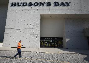 Hudson's Bay Closes All Stores - Canada