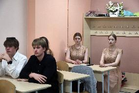 Last bell event at Kharkiv underground school