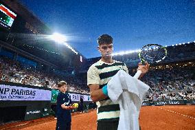 2025 French Open - Carlos Alcaraz v Damir Dzumhur  Day 6