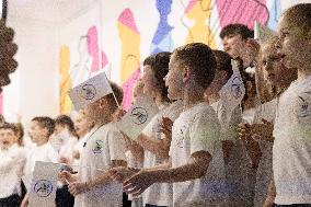 Last day in the underground school of High school graduates - Kharkiv