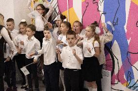 Last day in the underground school of High school graduates - Kharkiv
