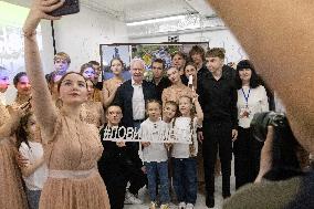 Last day in the underground school of High school graduates - Kharkiv