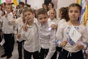 Last day in the underground school of High school graduates - Kharkiv