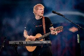 Ed Sheeran Performs in Madrid - Spain
