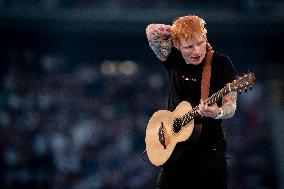Ed Sheeran Performs in Madrid - Spain