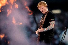 Ed Sheeran Performs in Madrid - Spain