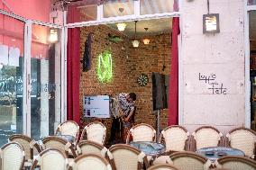 A bar is being prepared before the PSG - Inter Milan match - Paris AJ