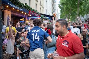 Atmosphere in paris bars during the PSG - Inter Milan match - Paris AJ