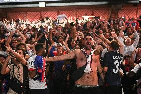 Champions League PSG vs Inter Milan in Paris - FA