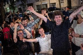 Atmosphere in paris bars after the PSG - Inter Milan match - Paris AJ