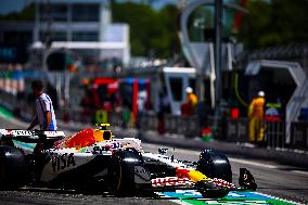 MOTORI - Formula 1 - Aramco Gran Premio de Espana 2025 - Practice 3 & Qualifying