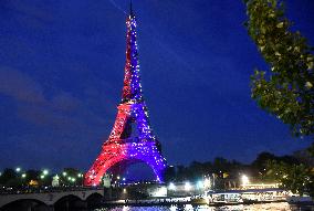 Eiffel Tower in the colors of Paris Saint-Germain - Paris