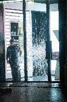 Chanel store attacked on the Champs Elysees - Paris