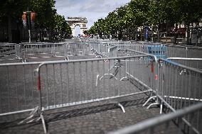 Champs-Elysees Prepares For PSG Victory Parade - Paris