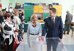Polish Presidential Candidate Rafal Trzaskowski Votes - Warsaw