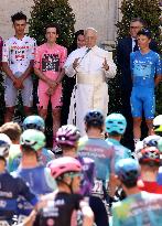 Pope Leo XVI Greets 'Giro D'Italia' Cyclists - Vatican