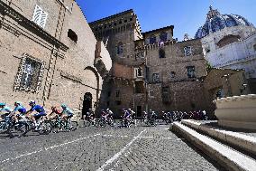 Pope Leo XVI Greets 'Giro D'Italia' Cyclists - Vatican