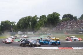 MOTORI - Endurance - GT World Challenge Round 4