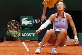 French Open - Zheng Reaches First Roland Garros Quarter-Final