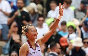 French Open - Zheng Reaches First Roland Garros Quarter-Final