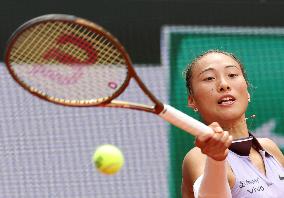 French Open - Zheng Reaches First Roland Garros Quarter-Final