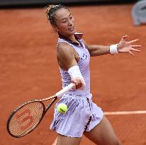 French Open - Zheng Reaches First Roland Garros Quarter-Final