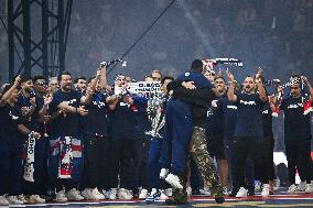 PSG celebrates Champions League trophy at Parc des Princes - FA