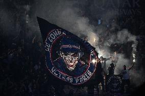 PSG celebrates Champions League trophy at Parc des Princes - FA