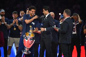 PSG celebrates Champions League trophy at Parc des Princes - FA
