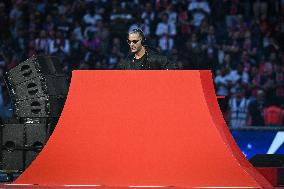 PSG celebrates Champions League trophy at Parc des Princes - FA