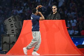 PSG celebrates Champions League trophy at Parc des Princes - FA