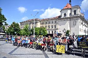 Rally in support of Ukrainian POWs in Lviv