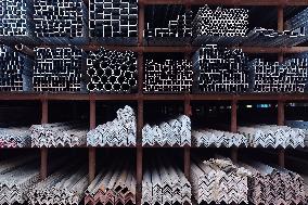 Trump Raises Steel Import Tariffs To 50%